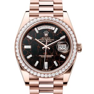 966967a136bc4df9ab6148acfc39d501.jpg DAY-DATE 40-(Oyster, 40 mm, Everose gold and diamonds)