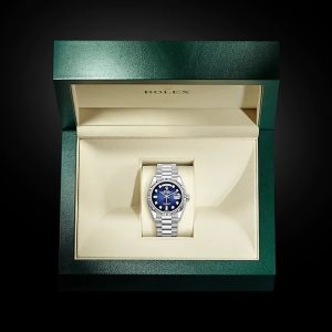 b2f4c09efde8436b962a0033a118d30f.jpg DAY-DATE 36-(Oyster, 36 mm, white gold)