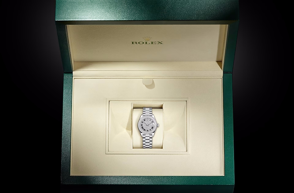 LADY-DATEJUST-(Oyster, 28 mm, white gold and diamonds) - Image 4